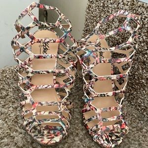 Brand new size 5 high heels.